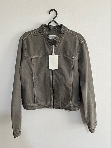 m Beden gri Renk Pull and bear eskitme gri kot ceket M