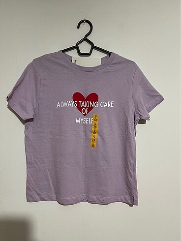 Pull and Bear Pull and bear lila kısa kollu tshirt s