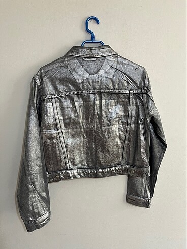 s Beden Pull and bear gümüş kot ceket s beden