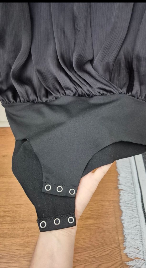 Zara Drapeli V Yaka Uzun Kollu Body - Görsel 2