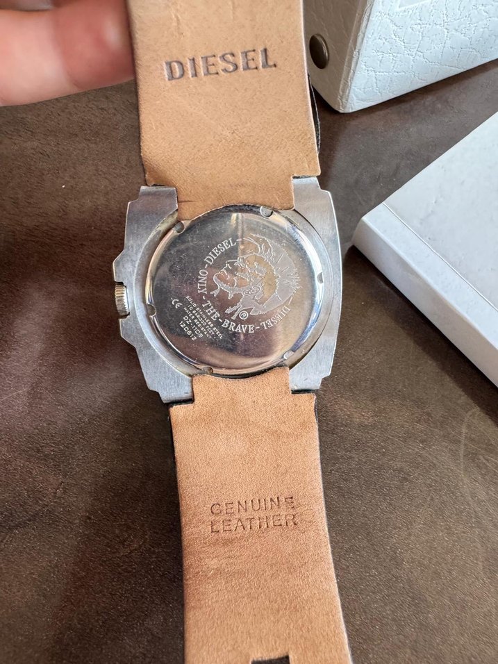 Diesel Gri Erkek Biker Tarzı Saat - Görsel 2