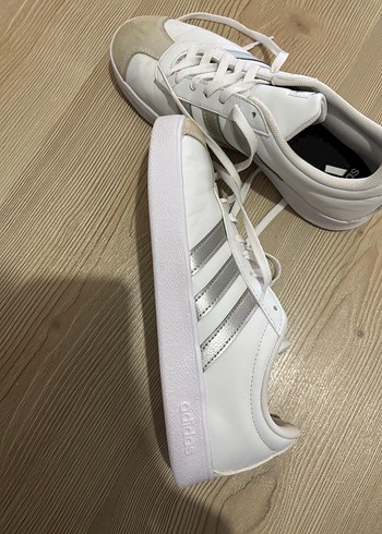 Adidas Kadın ayakkabı