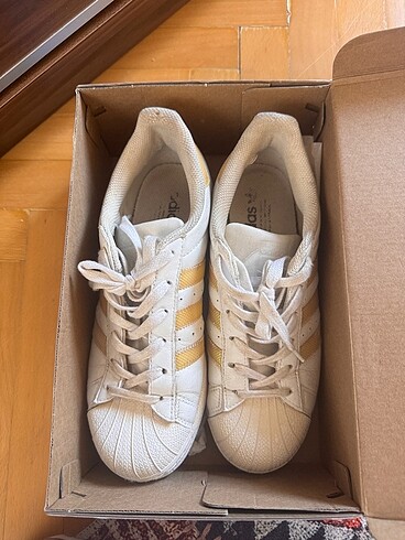 Adidas superstar