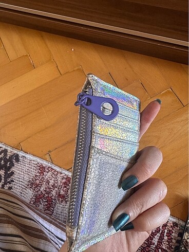 Beden Pull&bear hologram kartlık