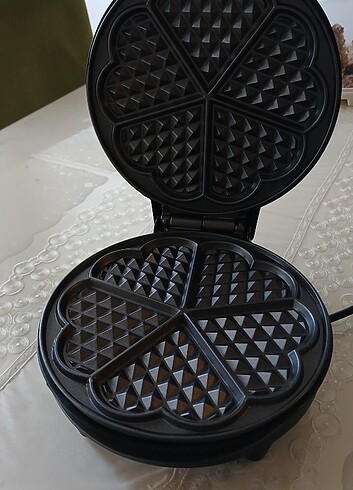 Arzum kalpli waffle makinesi