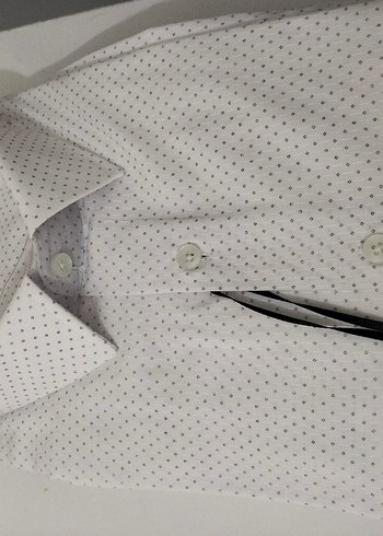 Düğmeli Beyaz Erkek Gömlek Puantiyeli - Görsel 2