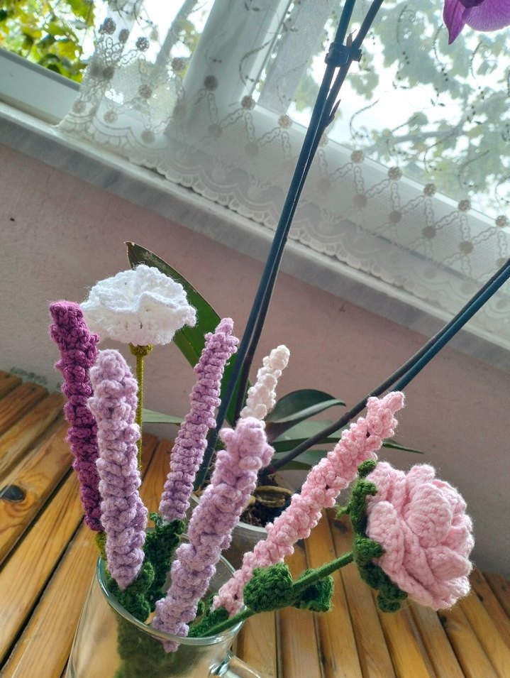 El Yapımı Mor Tonlu Örgü Çiçekler - Görsel 4