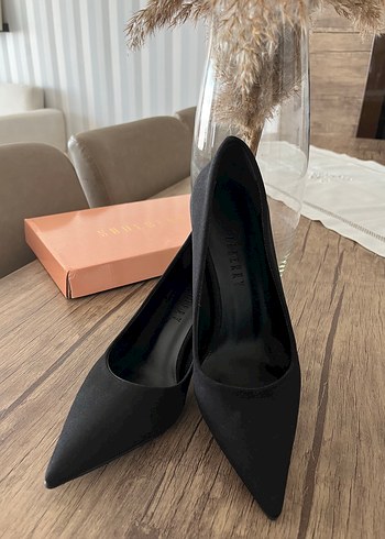 Siyah Saten Stiletto Kadın Topuklu Ayakkabı