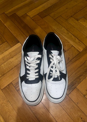 42 Beden beyaz Renk Pull and Bear Erkek Ayakkabısı