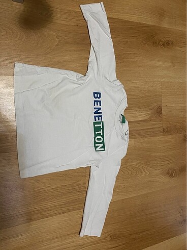 Benetton üst