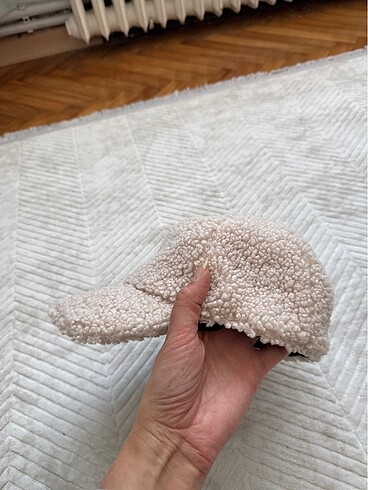 Diğer Peluş şapka / bere bej yumuşak doku