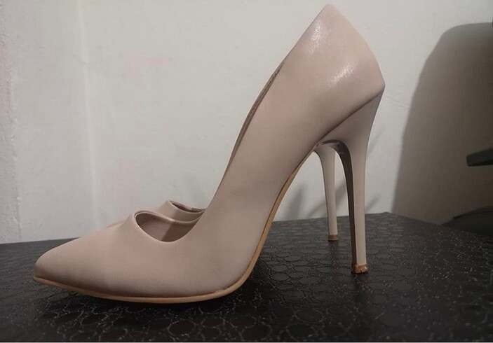 36 Beden ten rengi Renk Stiletto