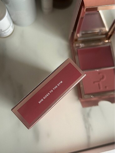 Beden Renk Patrick ta major creme and powder blush