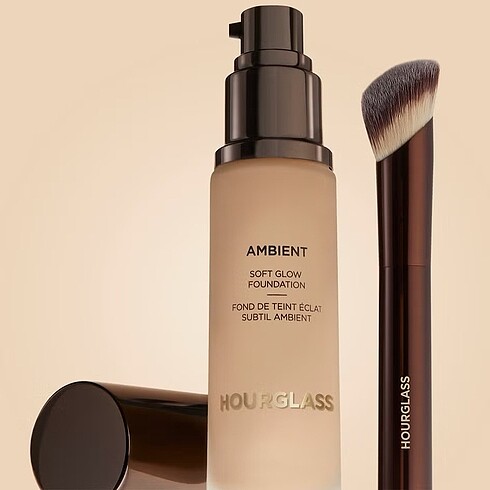 Beden Hourglass ambient soft foundation brush