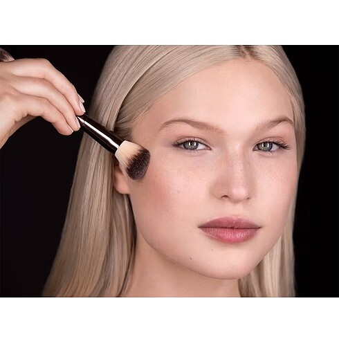 Beden Hourglass ambient edit face brush