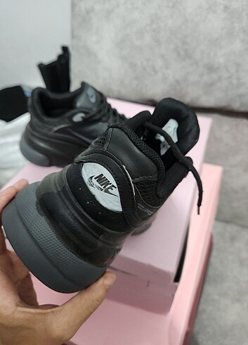 Nike Az kullanılmış spor ayakkabı