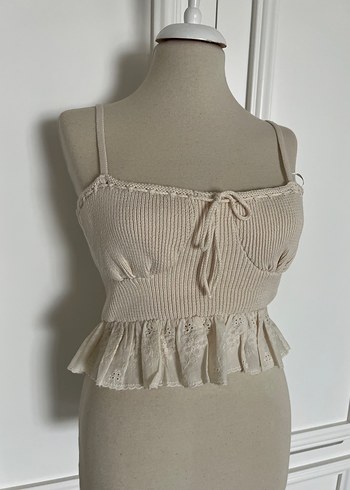 Zara Büstiyer - Görsel 4