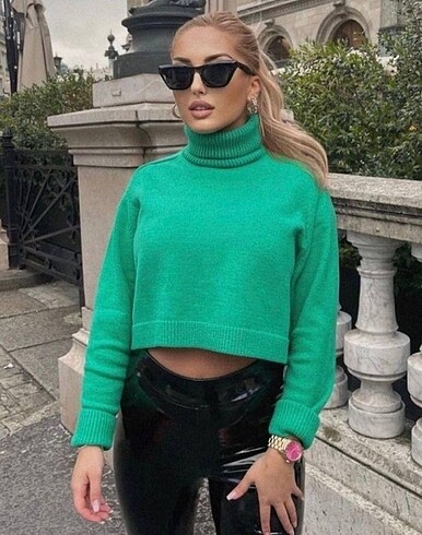 Zara Crop Kazak