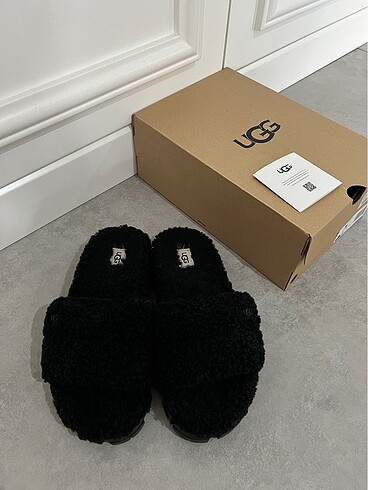 UGG Terlik