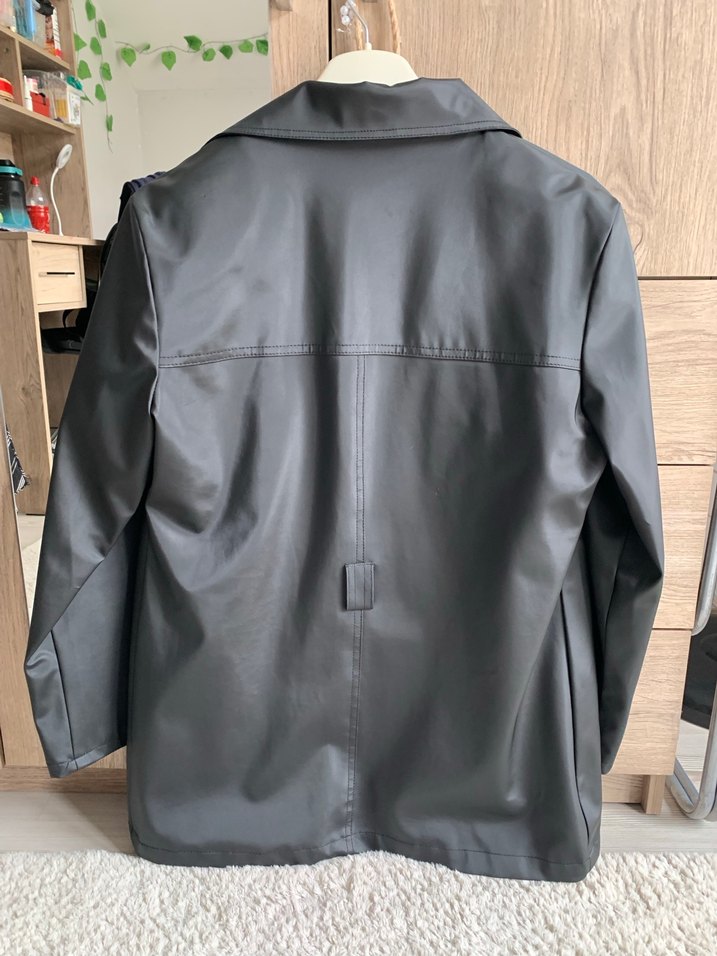 Düğmeli Siyah Deri Ceket - Görsel 3