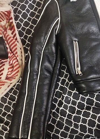 xs Beden siyah Renk Orjinal bershka ceket