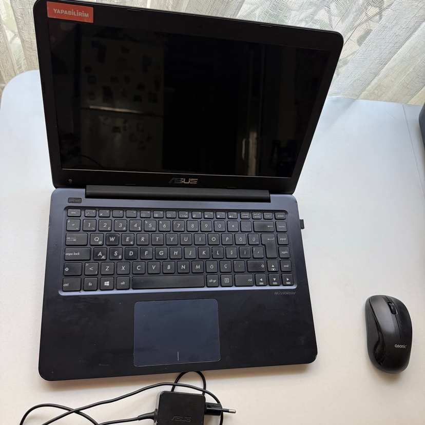 ASUS Laptop - Görsel 4