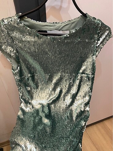 Zara Pullu Abiye Sırt Dekolteli Mini Elbise - Görsel 4