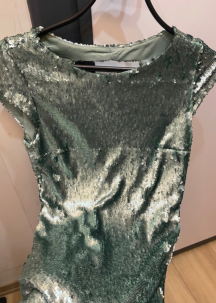 Zara Pullu Abiye Sırt Dekolteli Mini Elbise - Görsel 4