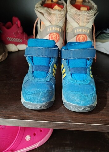 24 Beden mavi Renk Adidas çocuk bot