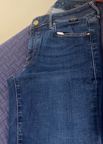 Kadın Mavi Parlak Düğmeli Kot Pantolon - Görsel 3