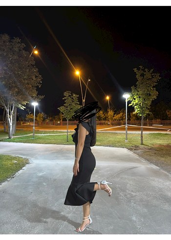 Siyah Drapeli Uzun Straplez Elbise - Görsel 3