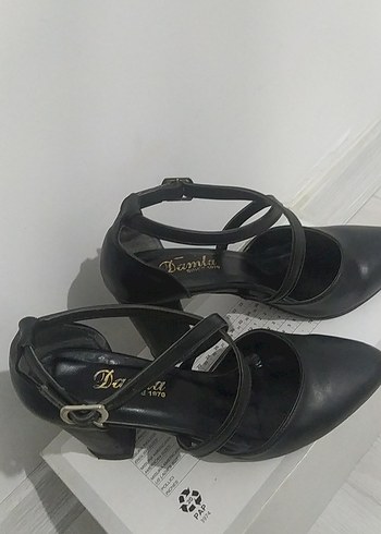 Klasik Siyah Tokalı Topuklu Kadın Ayakkabı - Görsel 3