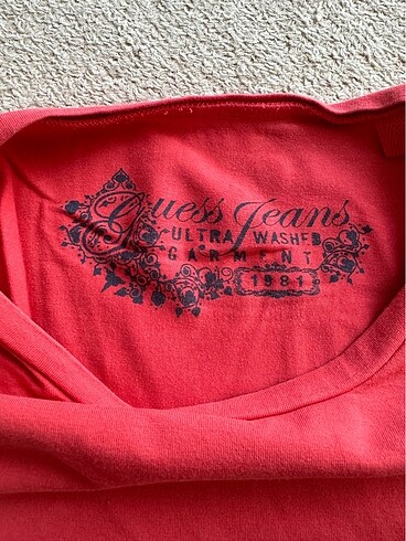 xs Beden GUESS ORJİNAL NAR ÇİÇEĞİ XS