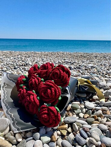Beden Örgü Gül Buketi