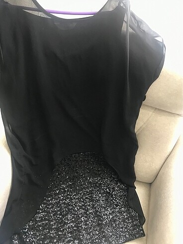 Eteği payetli şık elbise