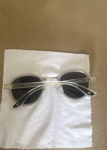Beden Ray-Ban Klasik Şeffaf Bej Gözlük