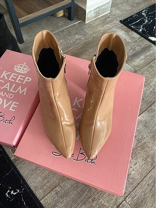 Stradivarius ten rengi nude bot