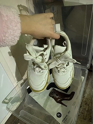 37 Beden beyaz Renk 7cm şeffaf tabanlı spor ayakkabı