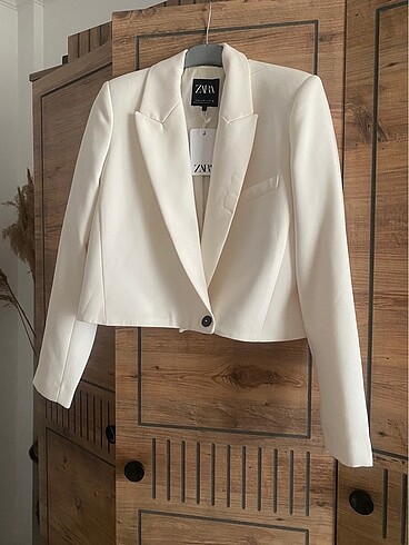 Zara crop beyaz ekru blazer