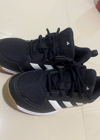 42 Beden Adidas erkek spor ayakkabı