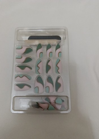 Kendinden Yapışkanlı takma tırnak+ törpü+et itme çubuğu - Görsel 2