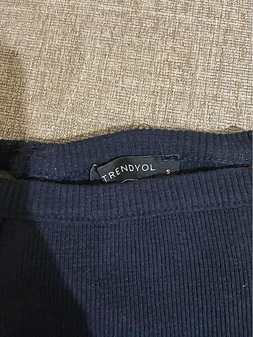 Trendyol & Milla halter yaka crop