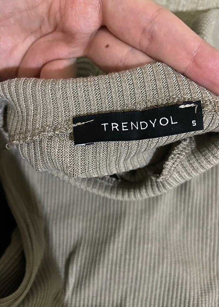 bej çıtçıtlı bluz - Görsel 2