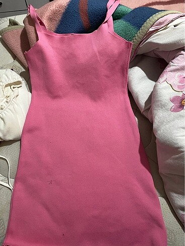 pembe elbise