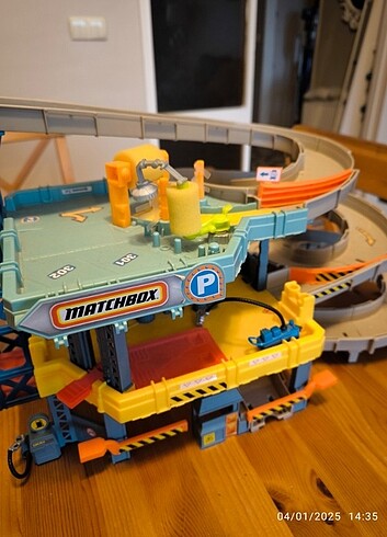 Matchbox garaj 