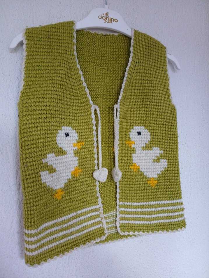 Nakışlı Örme Kız Yeleği - Görsel 5