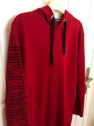 Kırmızı sweatshirt 