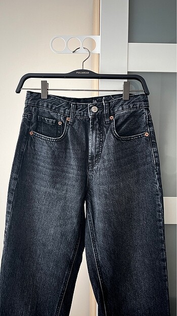 Stradivarius D96 crop straight jean stradivarius