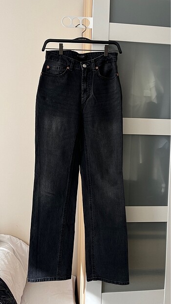 D98 straight jean stradivarius