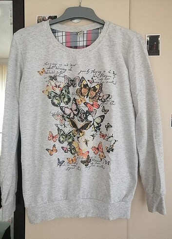 Sweetshirt